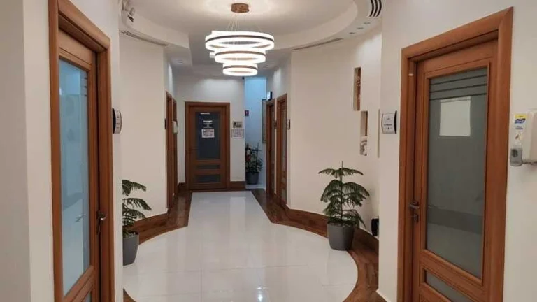 ممر داخلي في عيادة بريفيا دنت بحي المروج